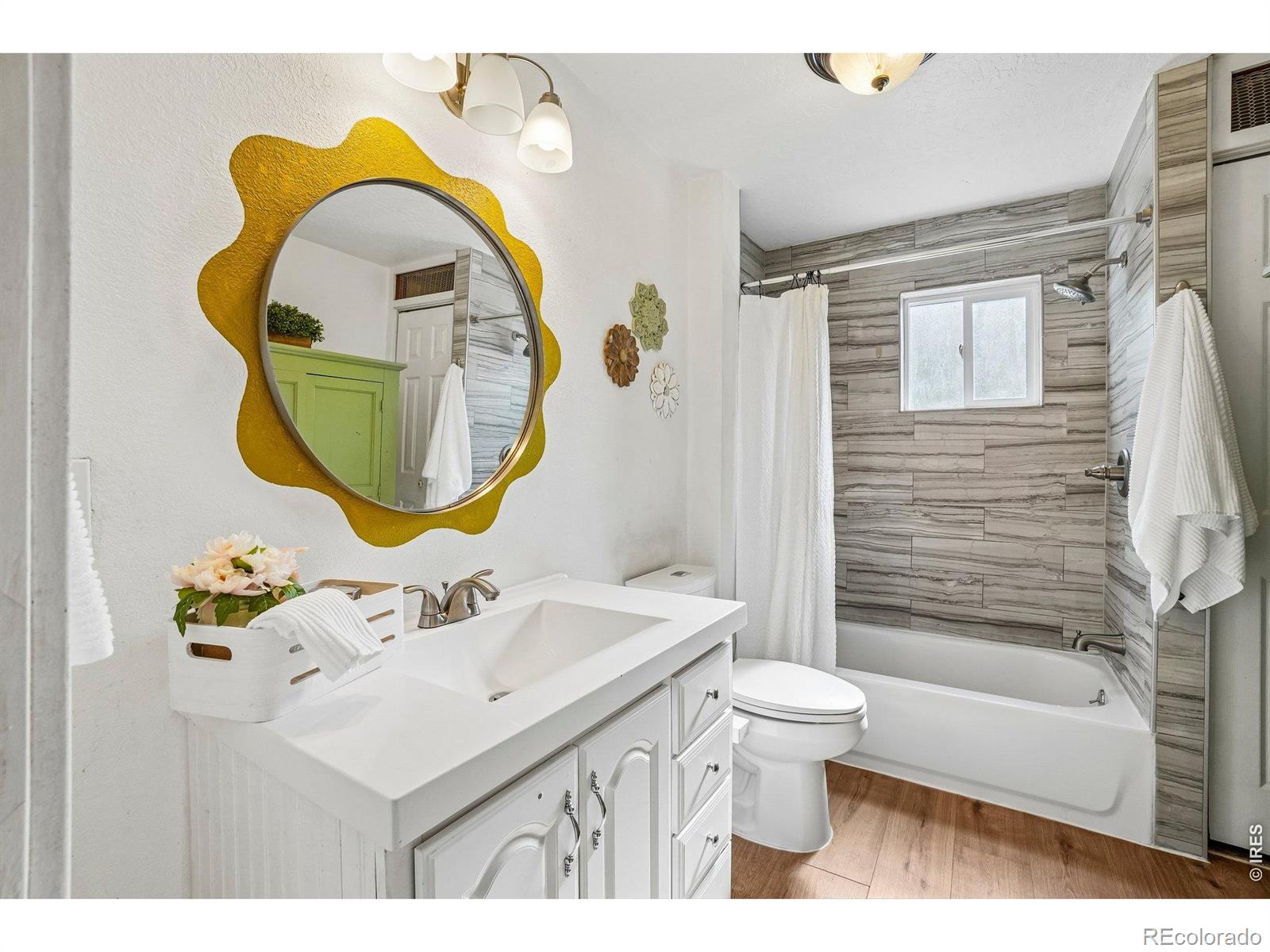 127 E Saint Clair Avenue Longmont CO 80504