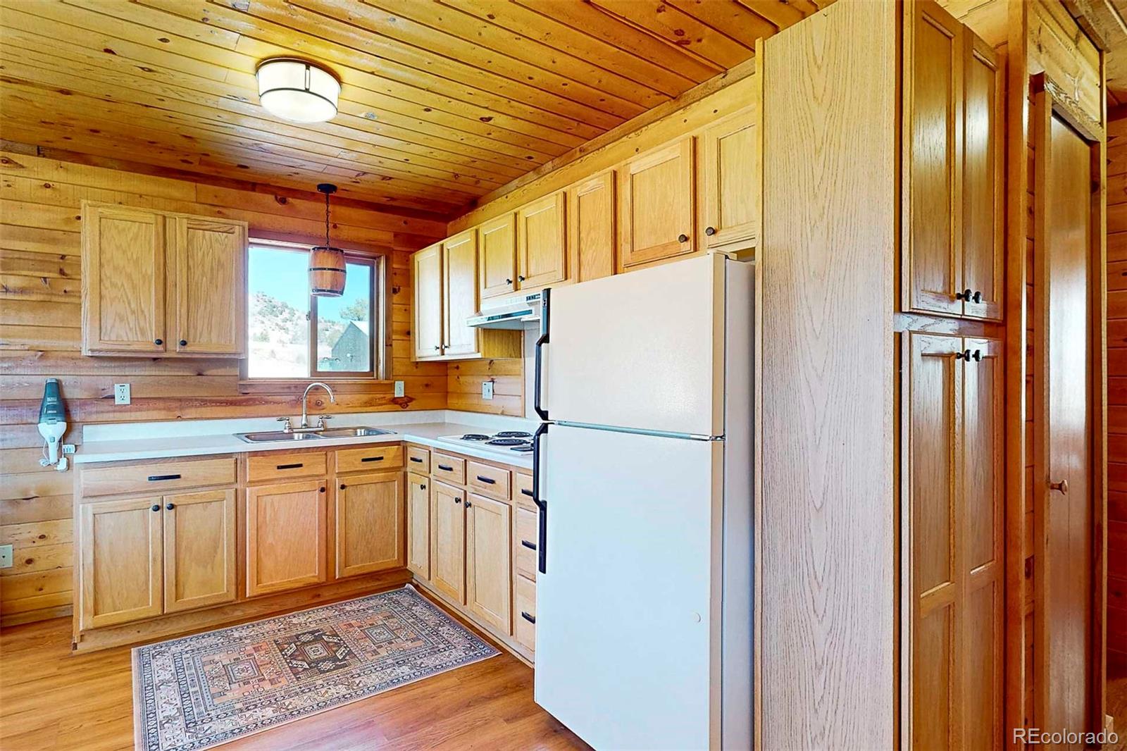 10589 County Road 102 Guffey CO 80820