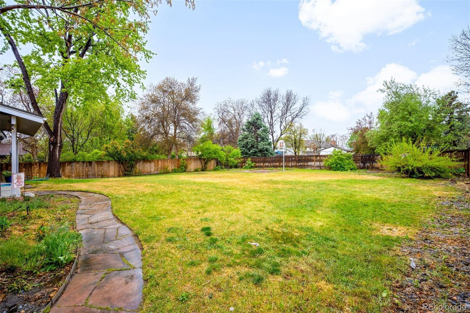 7180 W Fairview Drive Littleton CO 80128