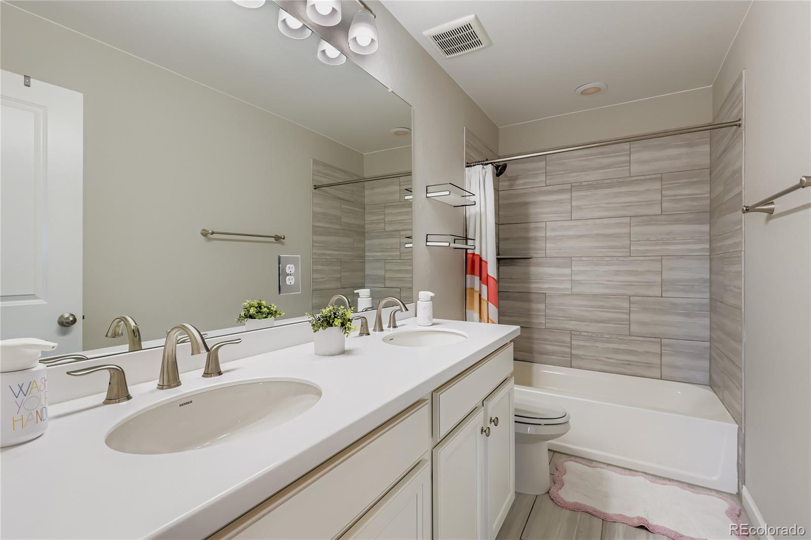 3967 Grand Baker Street Aurora CO 80019