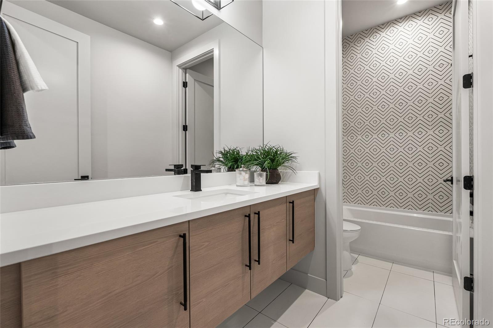 3015 S Ash Street Denver CO 80222