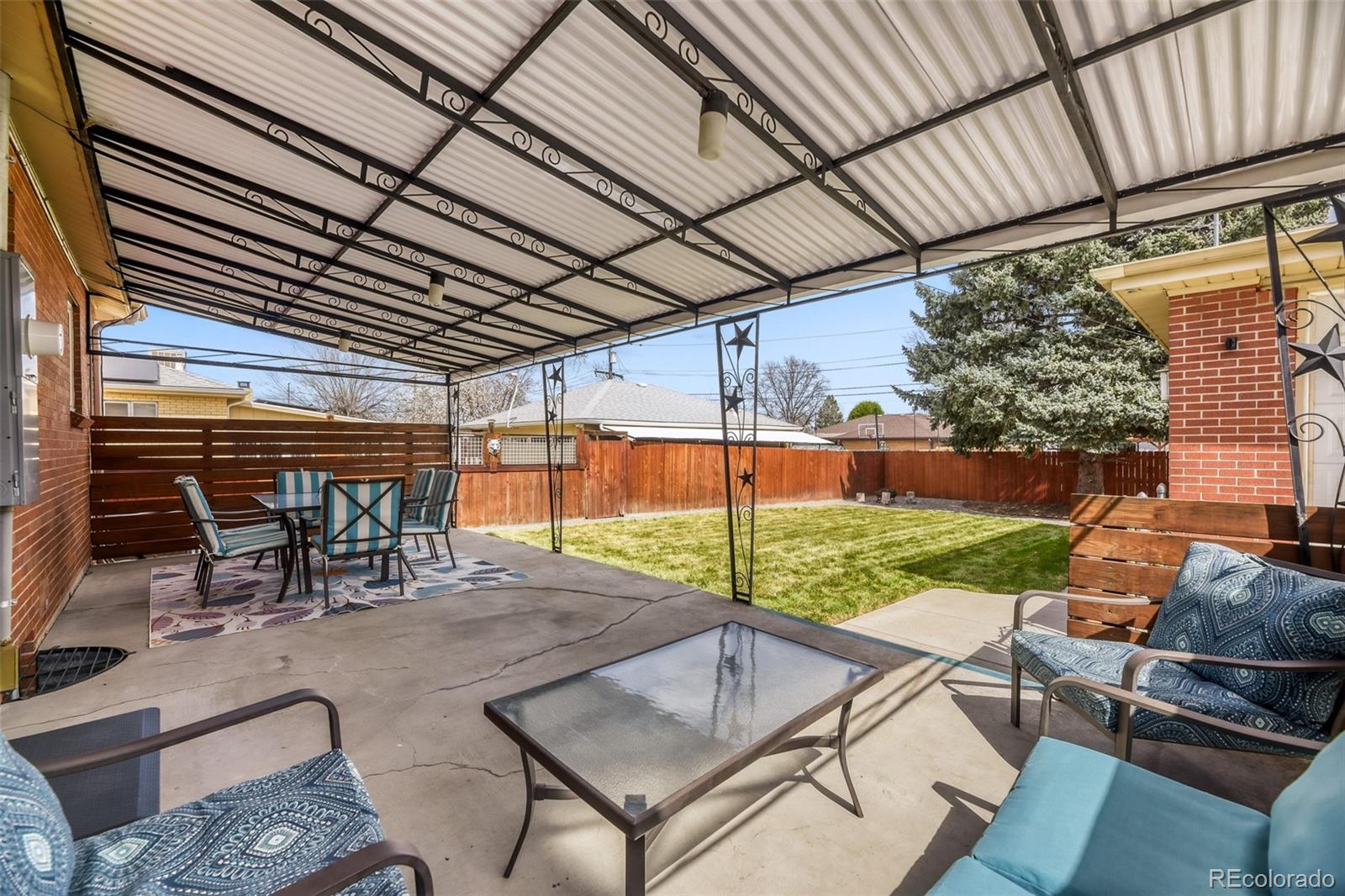 2568 S Zurich Court Denver CO 80219