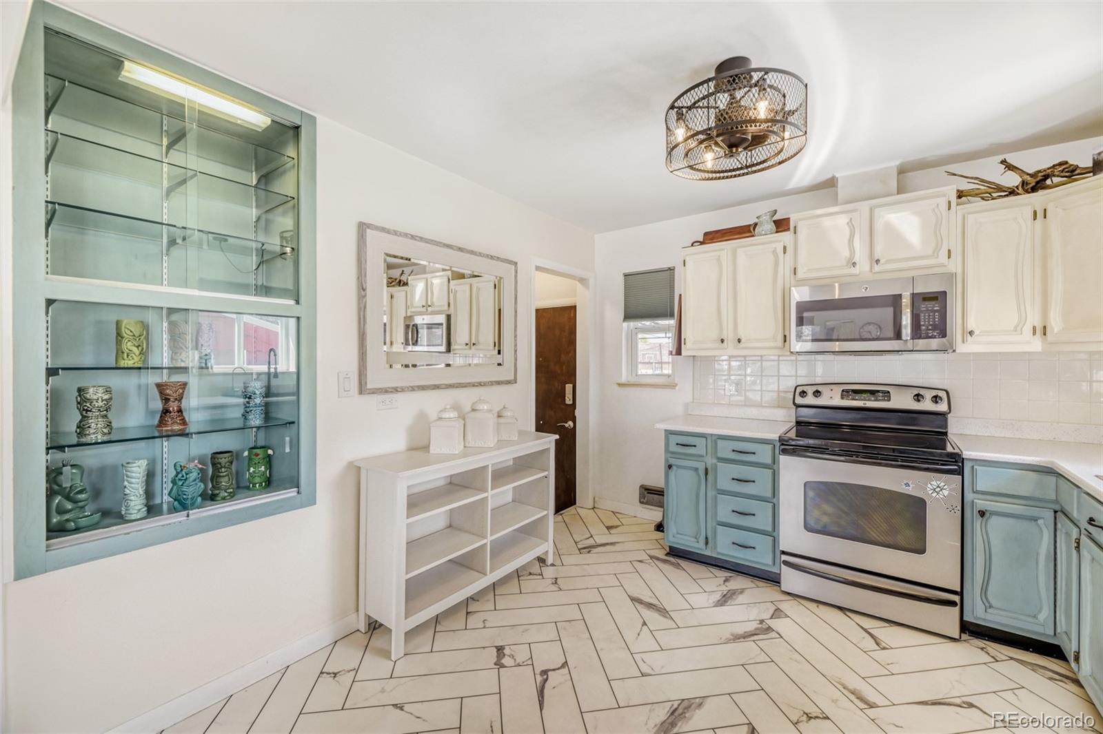 2568 S Zurich Court Denver CO 80219