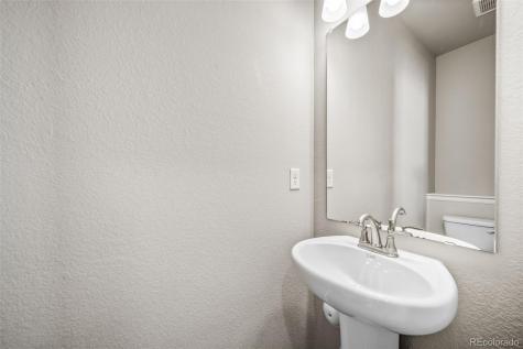 3942 N Tempe Street Aurora CO 80019