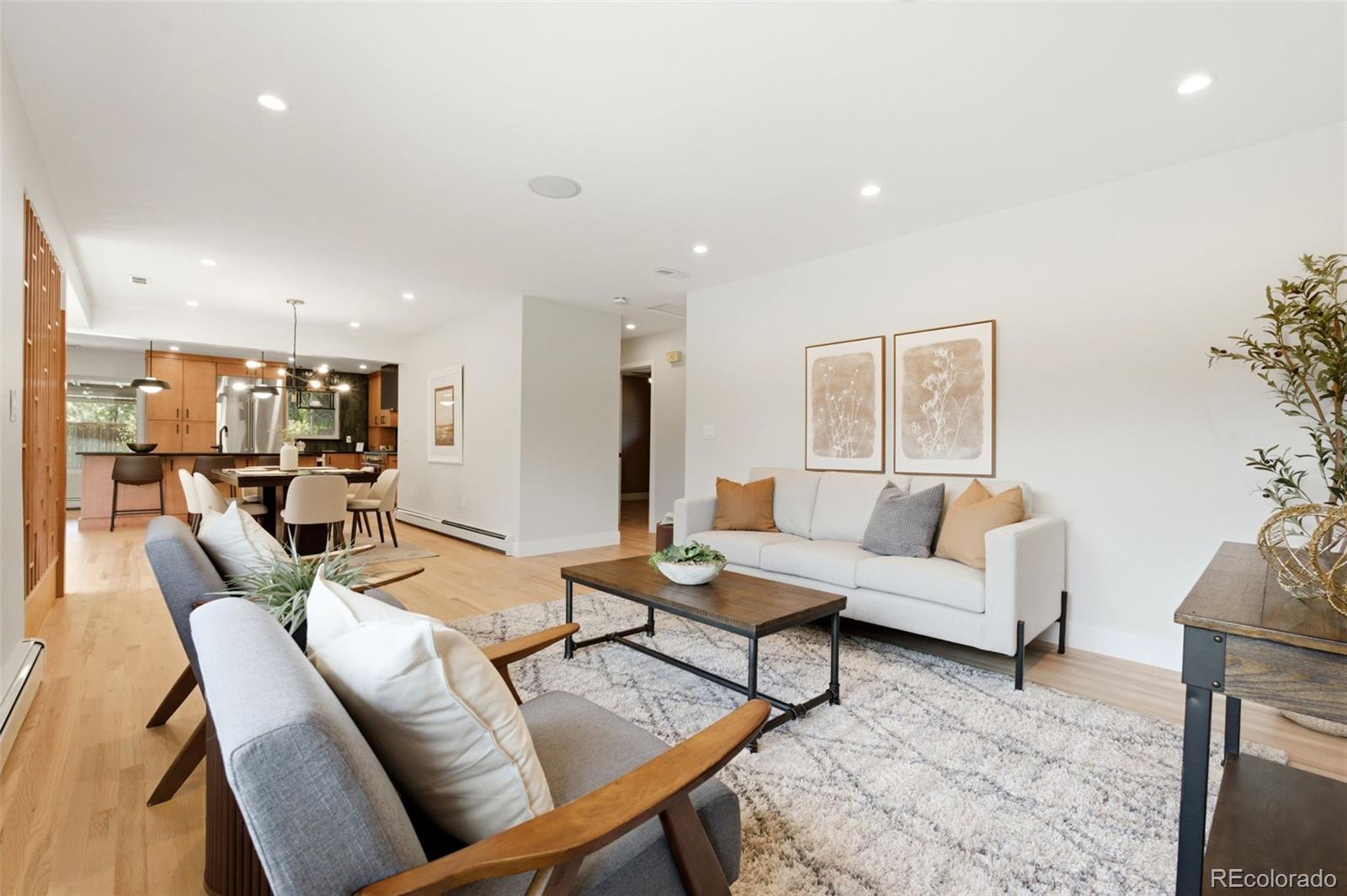 613 S Oneida Way Denver CO 80224