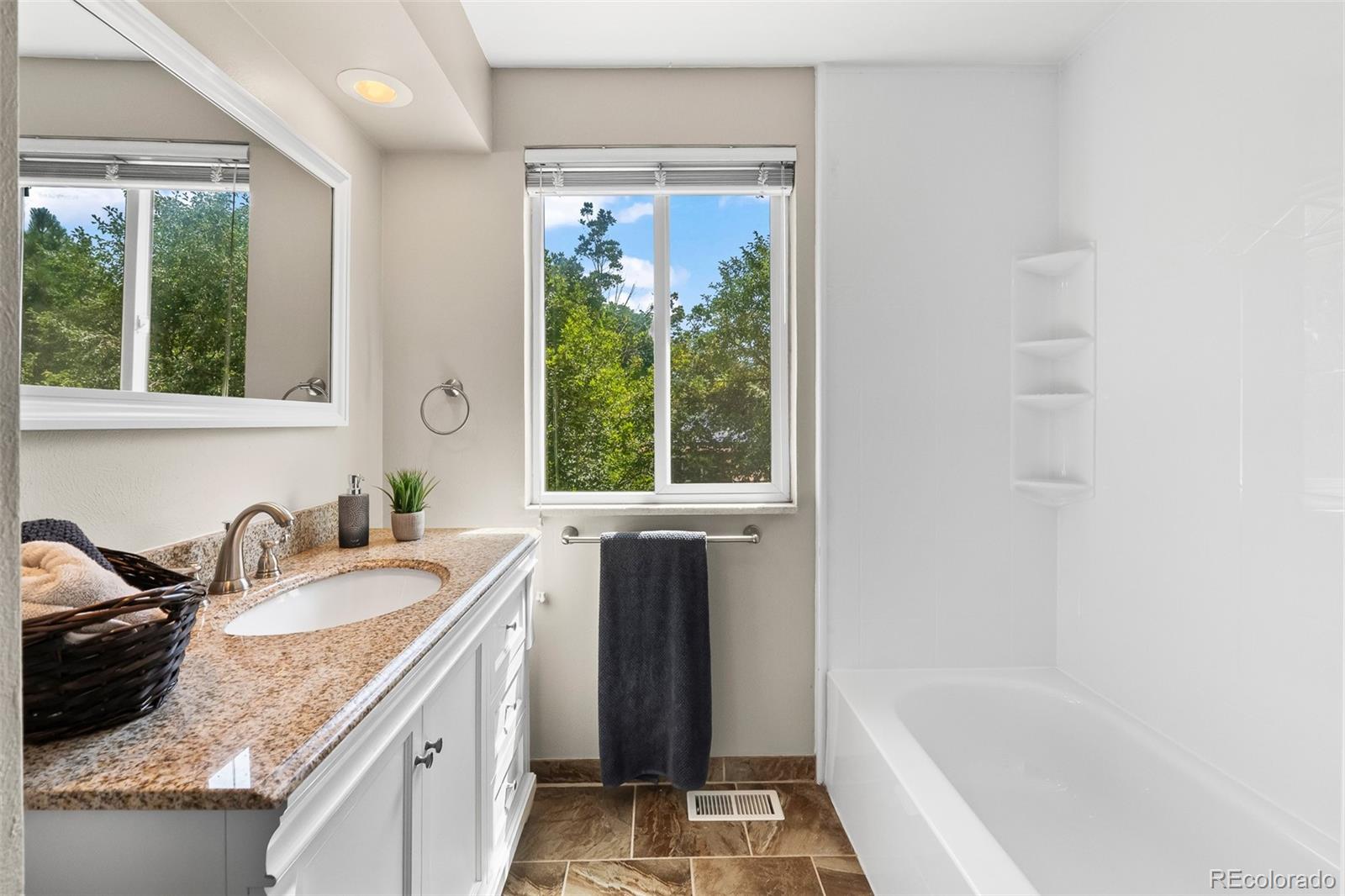 8280 Garland Drive Arvada CO 80005