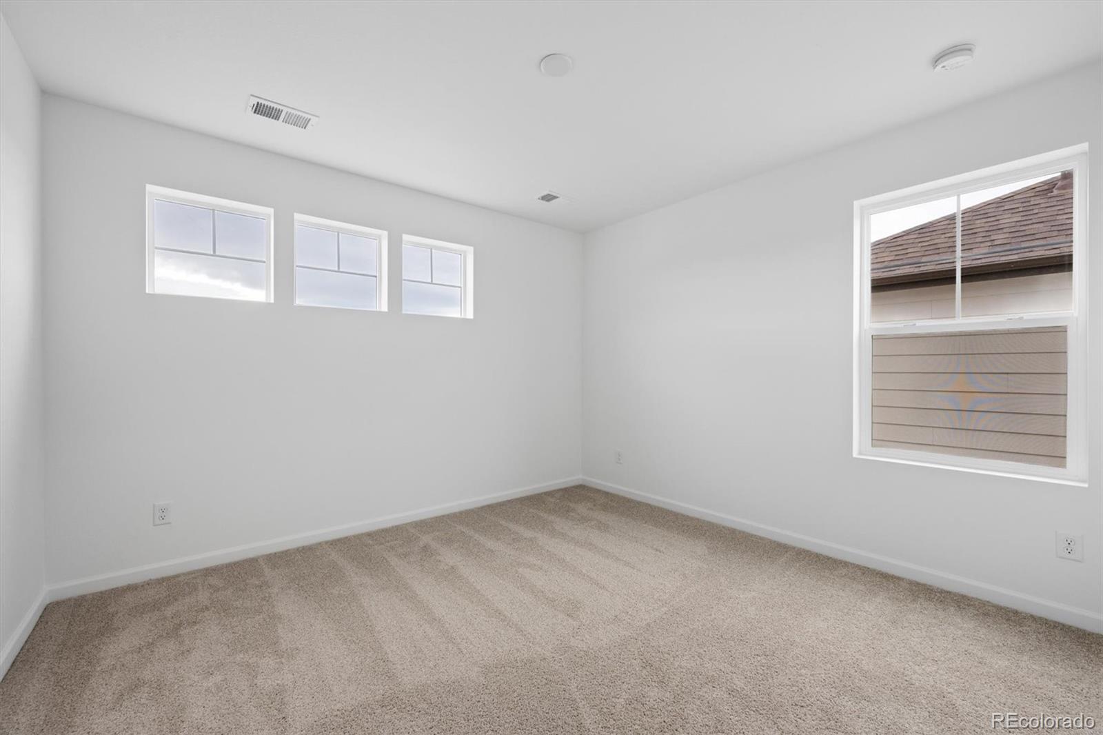 424 S Rifle Street Aurora CO 80017