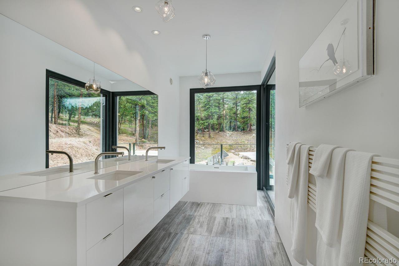 228 Lion Point Boulder CO 80302