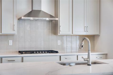 24562 E 34th Avenue Aurora CO 80019