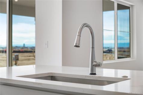 24562 E 34th Avenue Aurora CO 80019