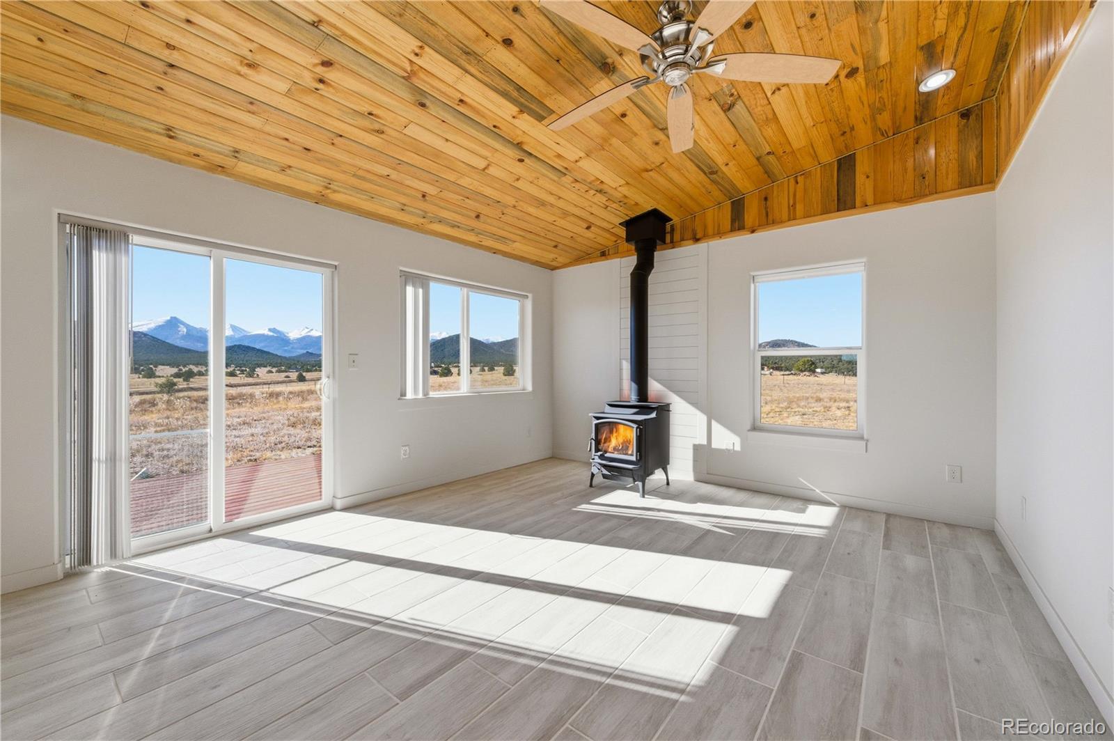 1863 16th Trail Cotopaxi CO 81223
