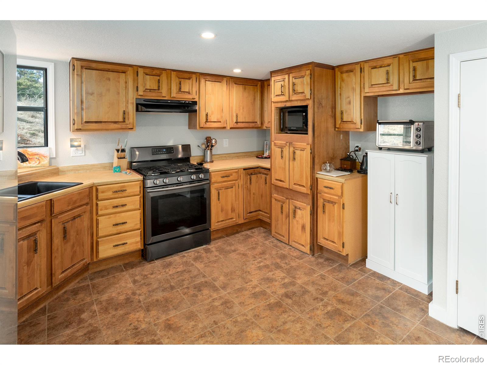 656 Jasper Drive Lyons CO 80540