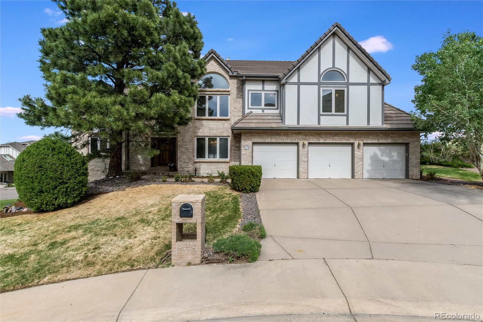 208 S Mc Intyre Way Golden CO 80401