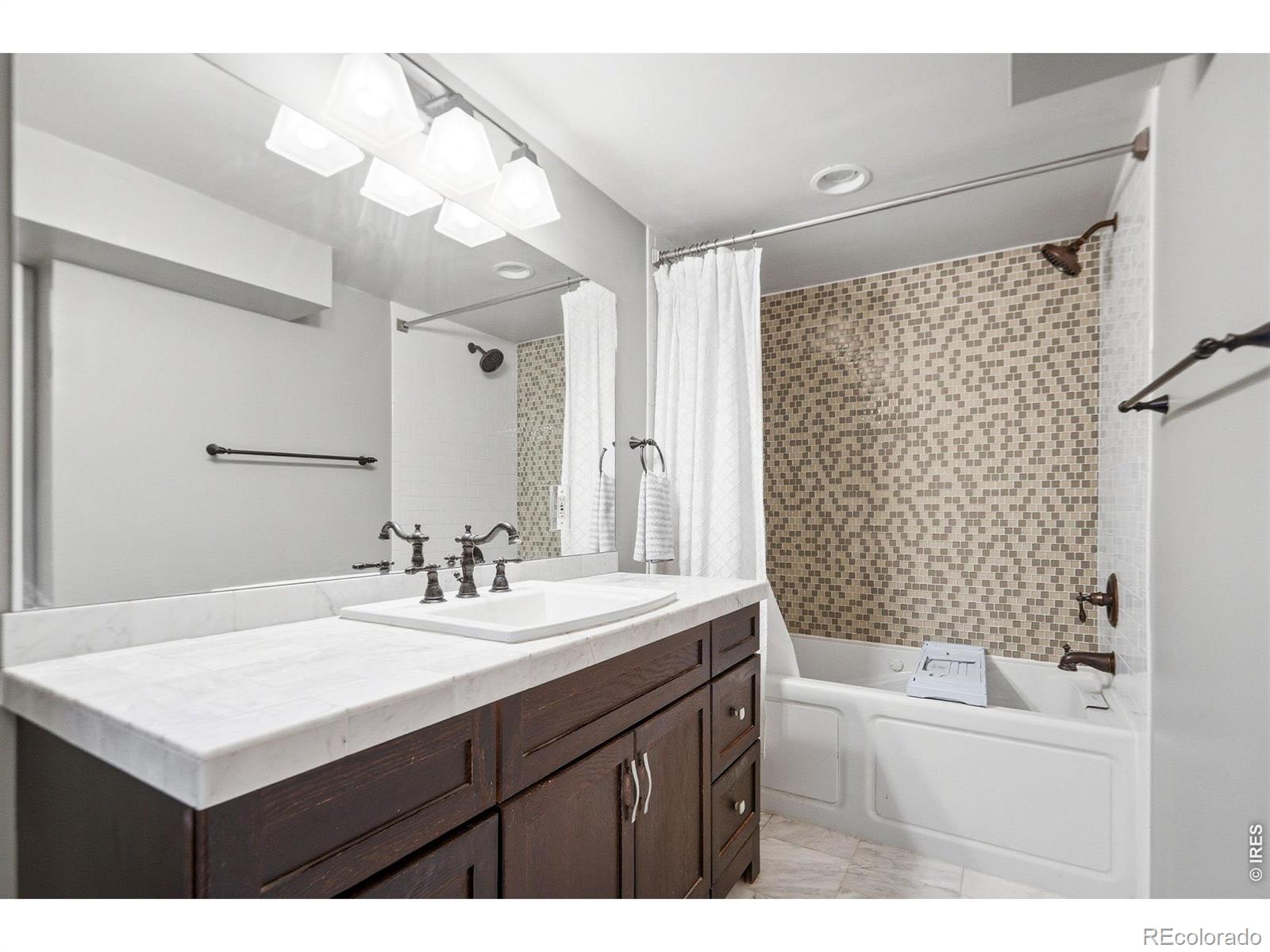 6034 S Steele Street Centennial CO 80121
