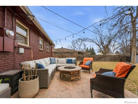 6034 S Steele Street Centennial CO 80121
