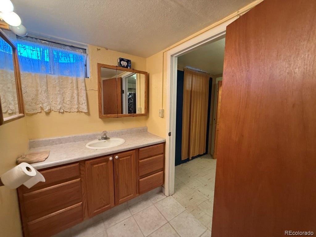 2932 Azalea Street Pueblo CO 81005