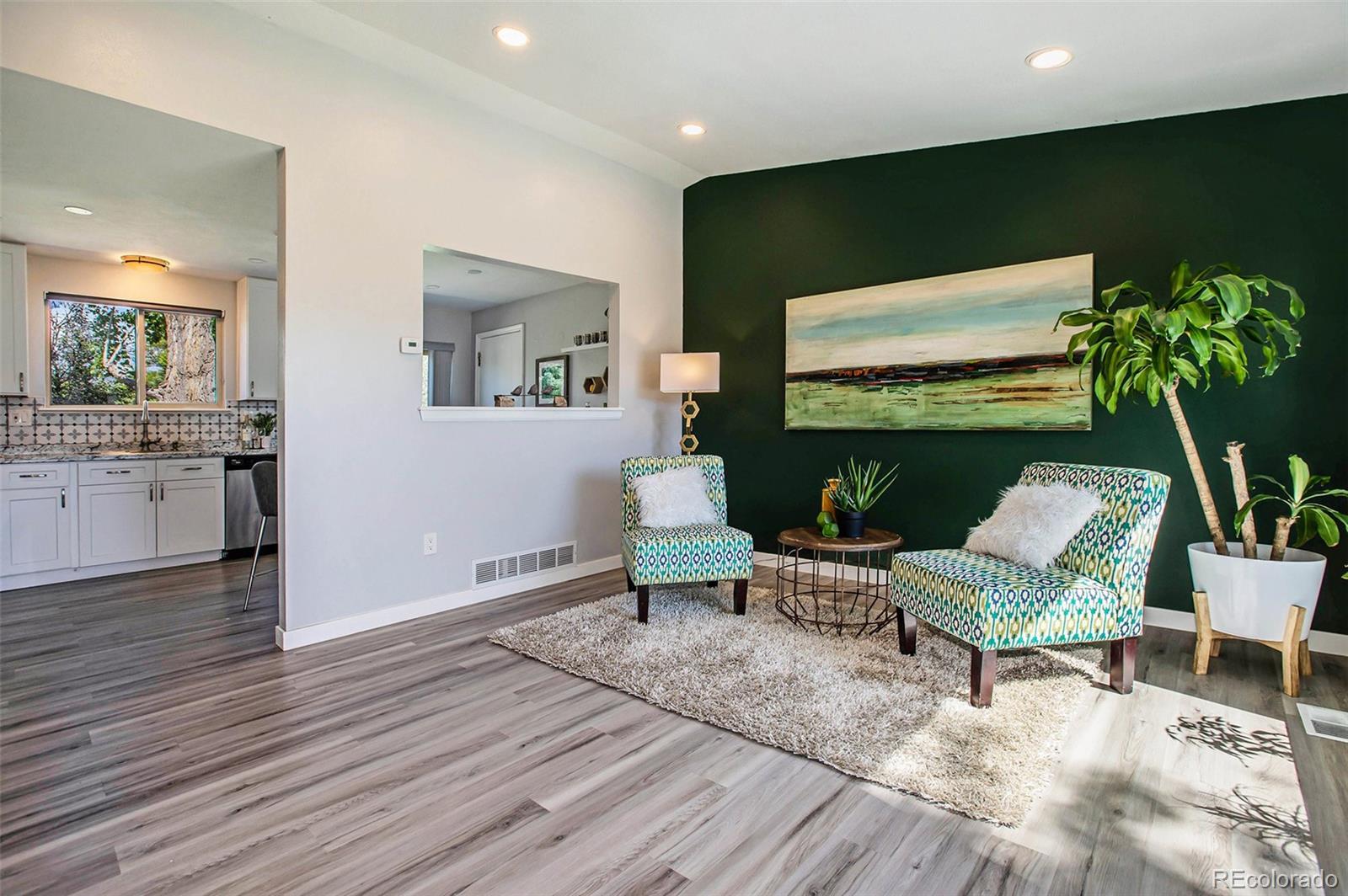 8131 S Estes Street Littleton CO 80128
