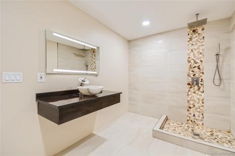 6598 S Telluride Street Aurora CO 80016