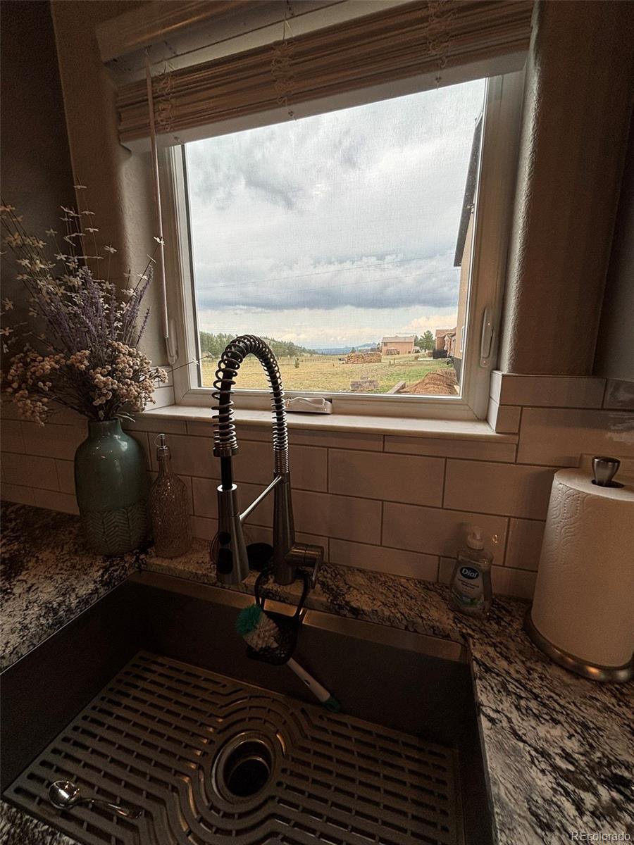 489 Duesouth Road Florissant CO 80816
