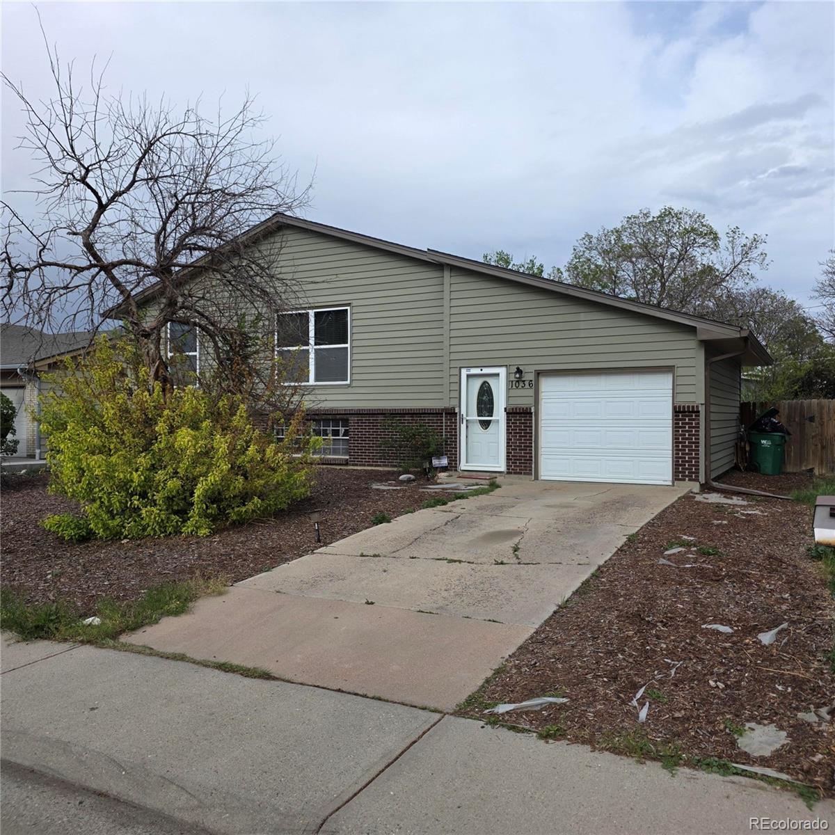 1036 Mobile Street Aurora CO 80011