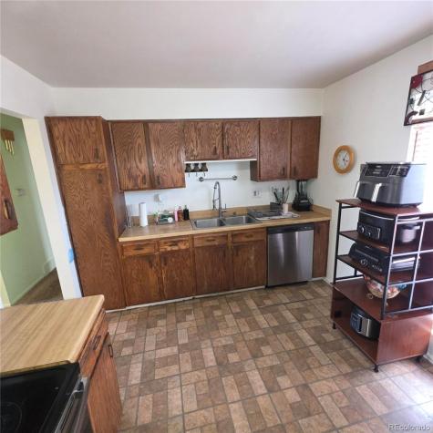 1036 Mobile Street Aurora CO 80011