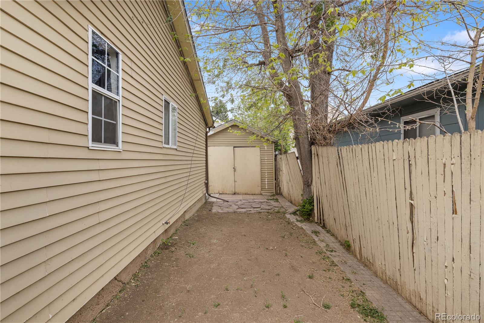 2233 S Fox Street Denver CO 80223