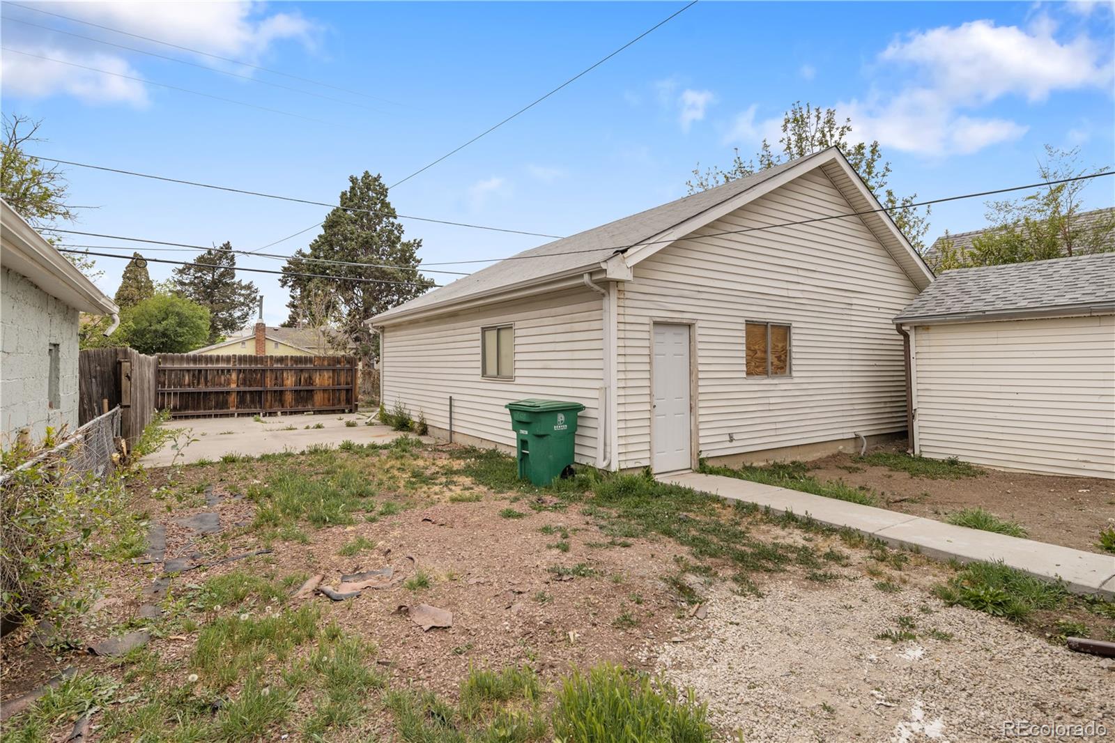 2233 S Fox Street Denver CO 80223