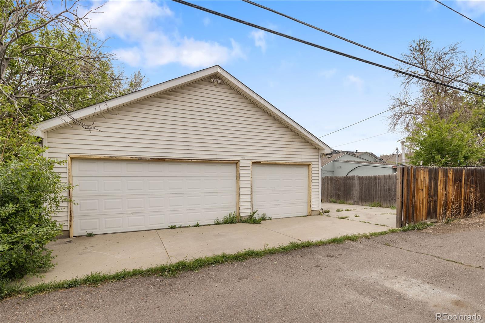 2233 S Fox Street Denver CO 80223