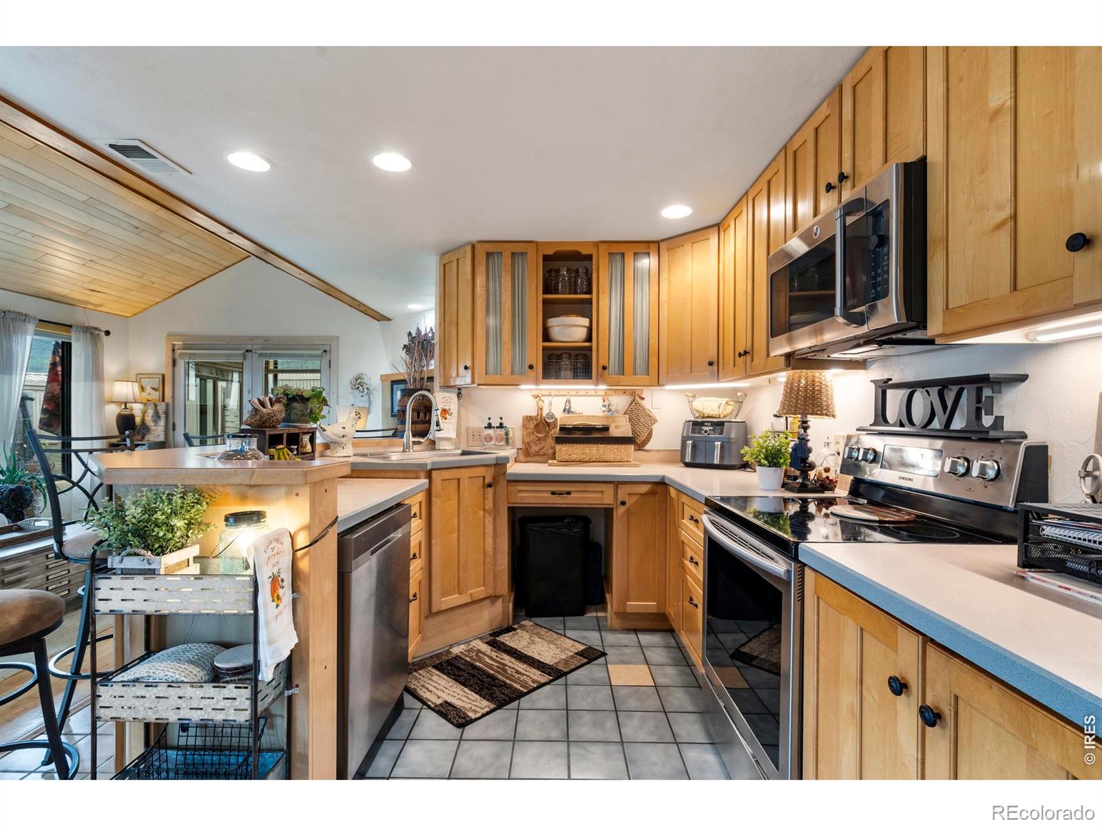 123 Mohawk Road Lyons CO 80540