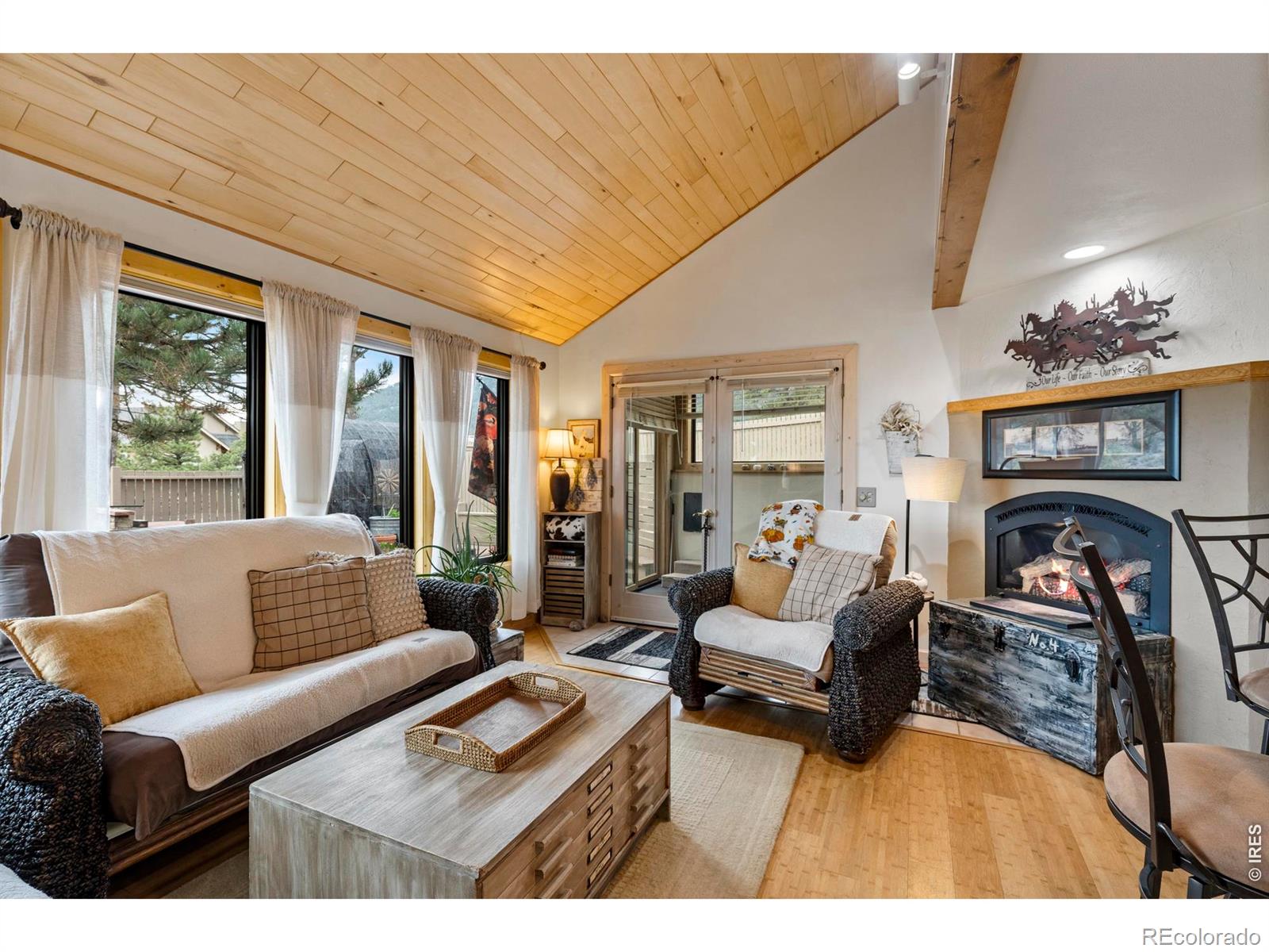 123 Mohawk Road Lyons CO 80540