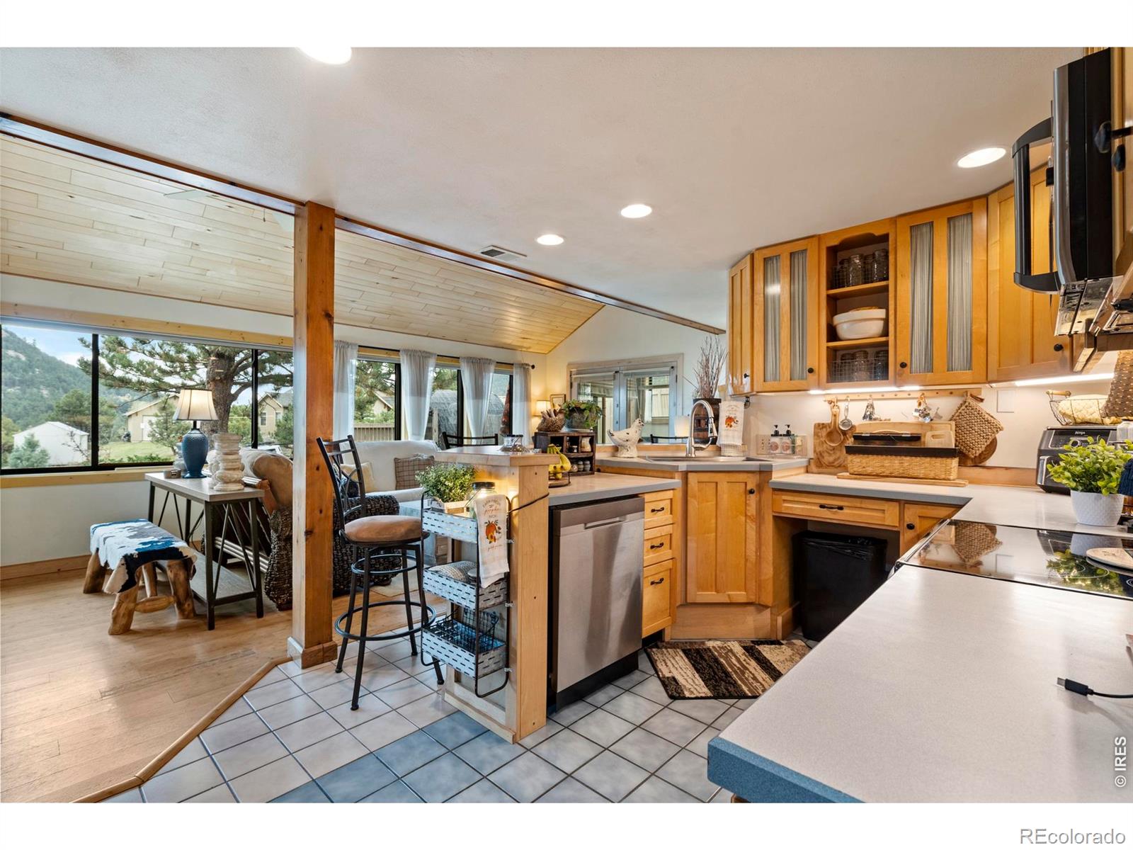 123 Mohawk Road Lyons CO 80540