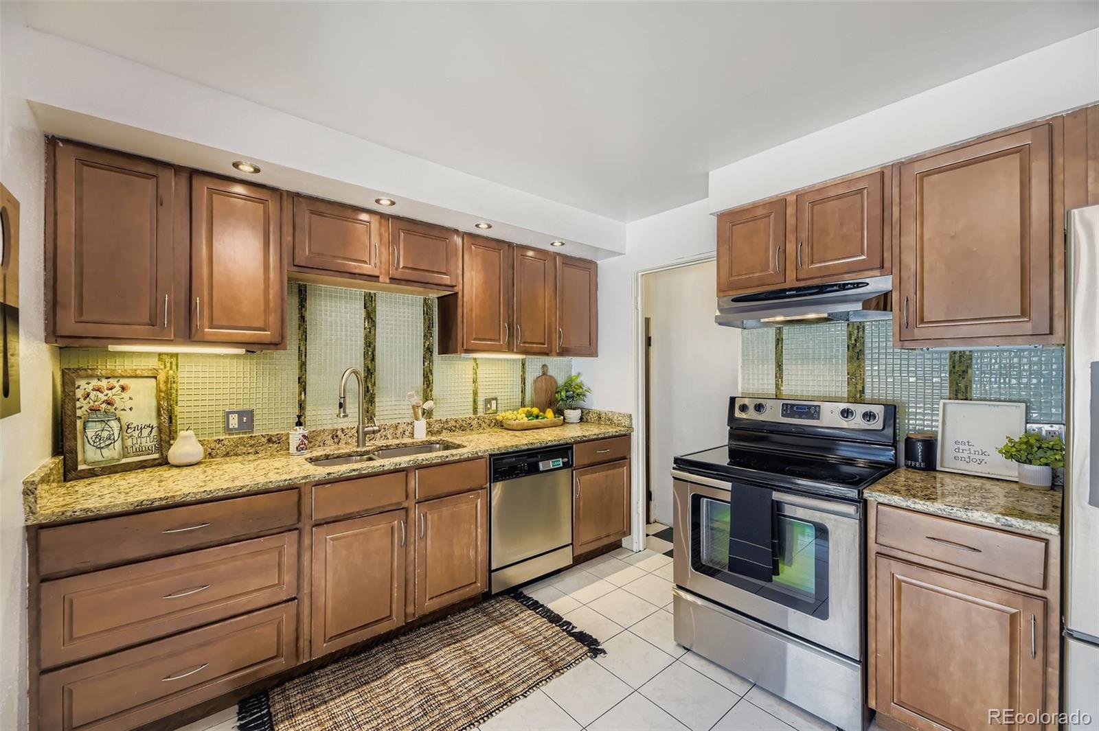1385 S Vrain Way Denver CO 80219