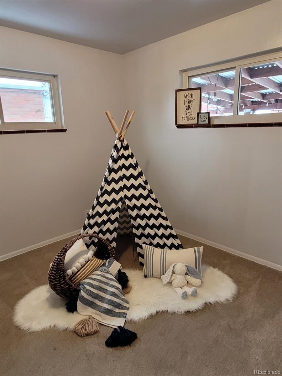 1385 S Vrain Way Denver CO 80219