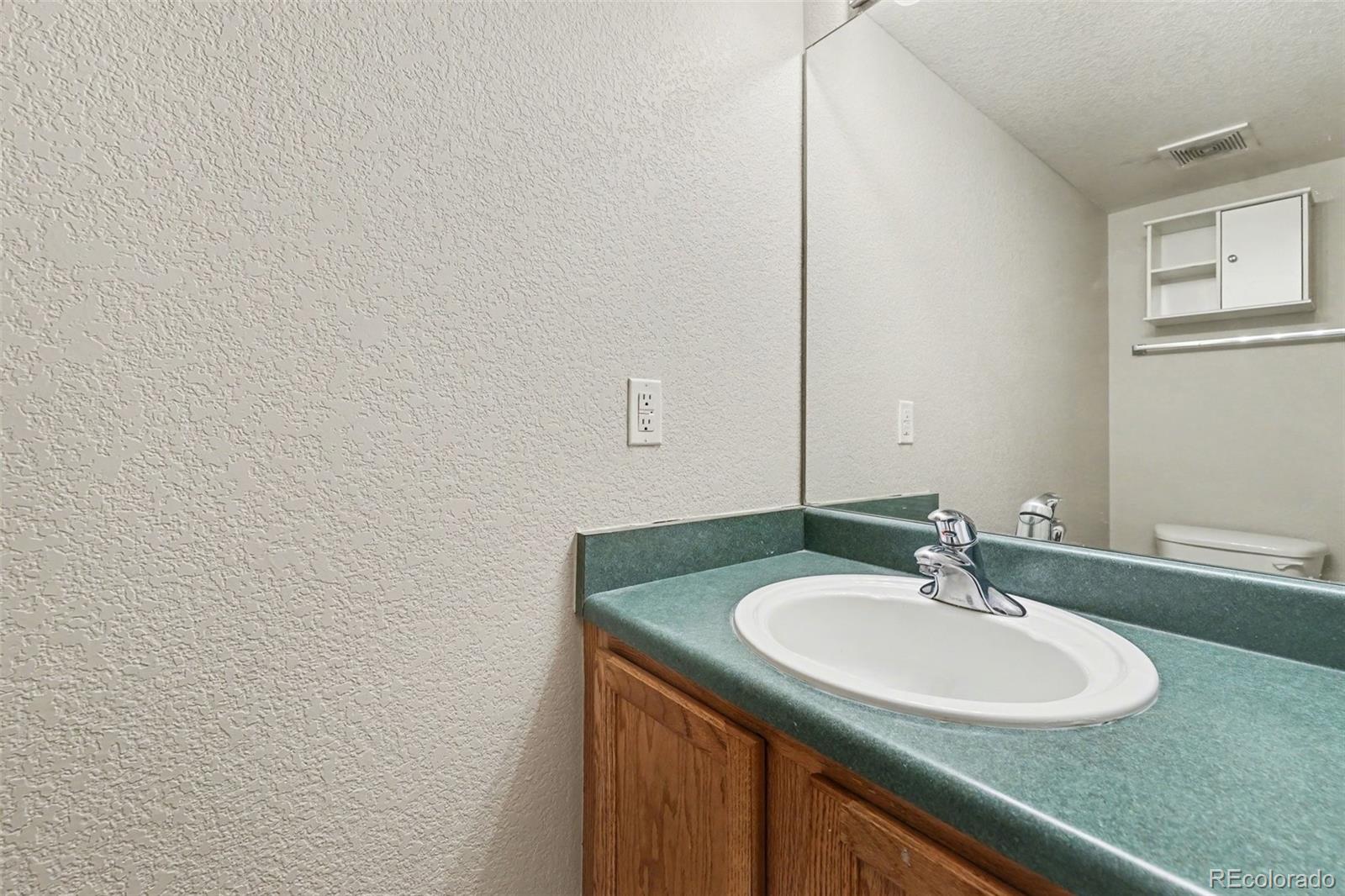 17052 E Wyoming Drive Aurora CO 80017