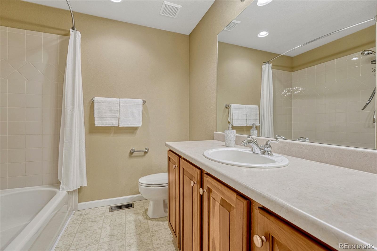 1624 Golden Bear Drive Longmont CO 80504