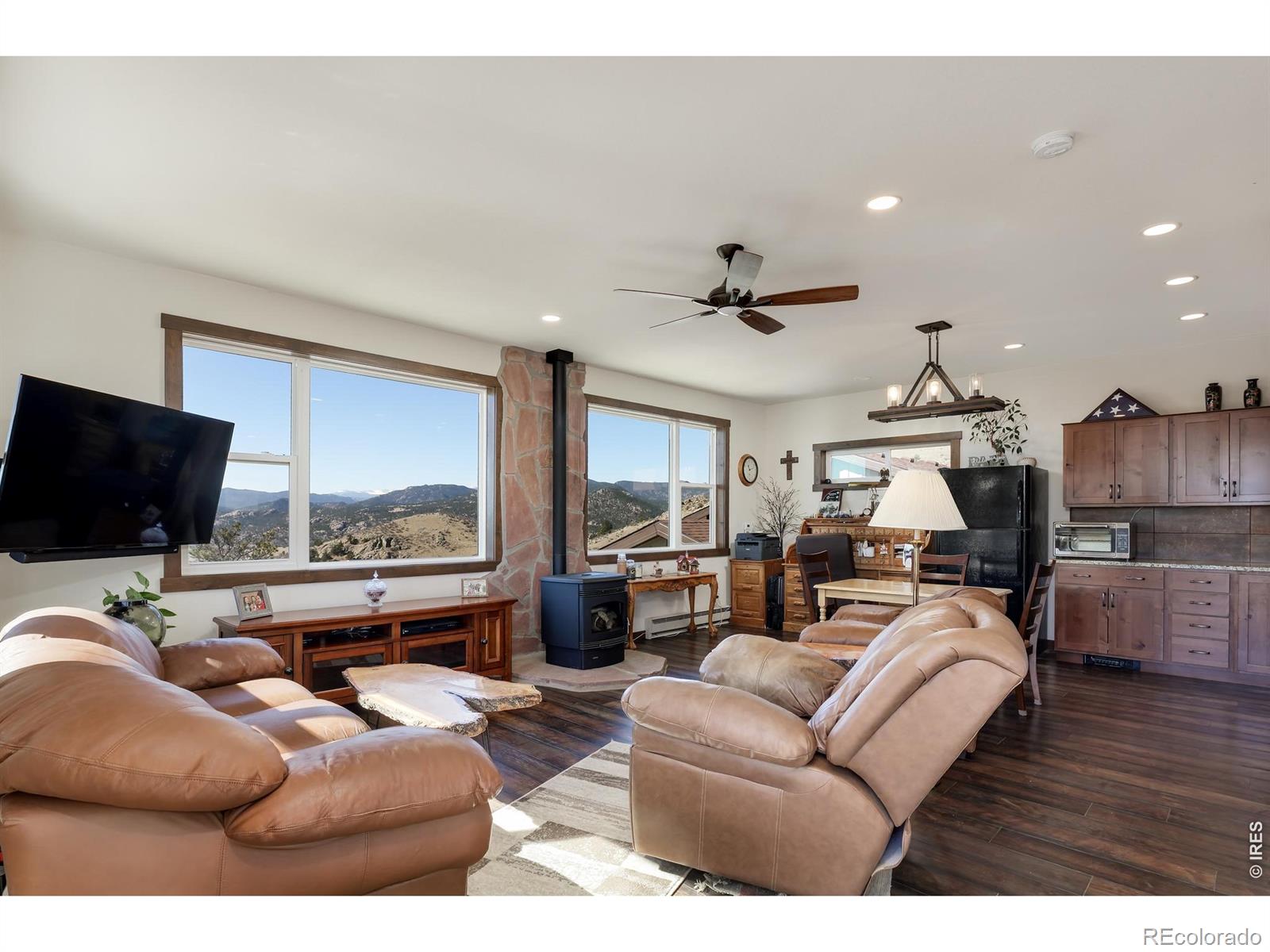 1050 Sunrise Drive Lyons CO 80540