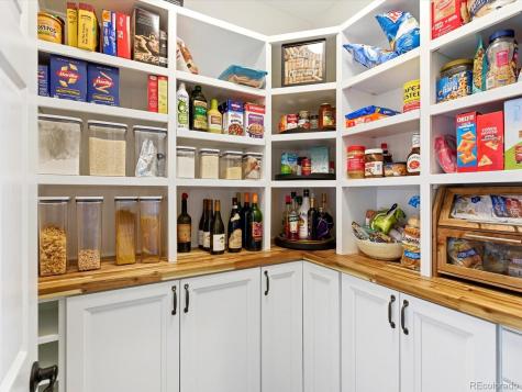 6566 S Catawba Circle Aurora CO 80016