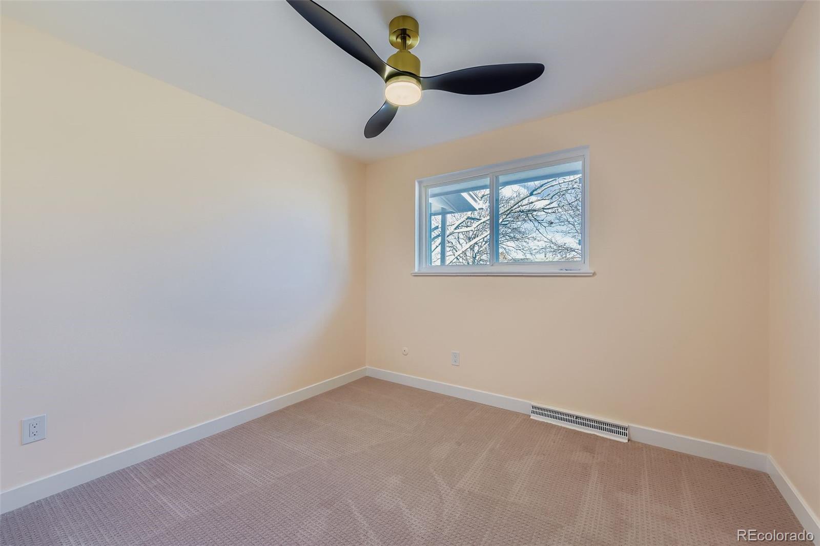 4264 W Radcliff Avenue Denver CO 80236