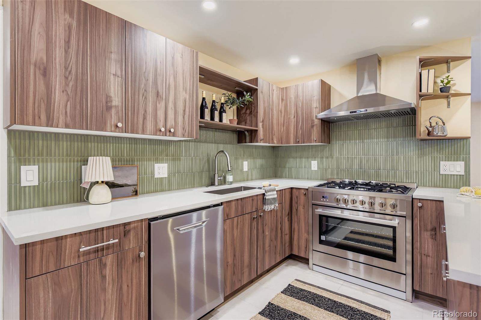 4264 W Radcliff Avenue Denver CO 80236