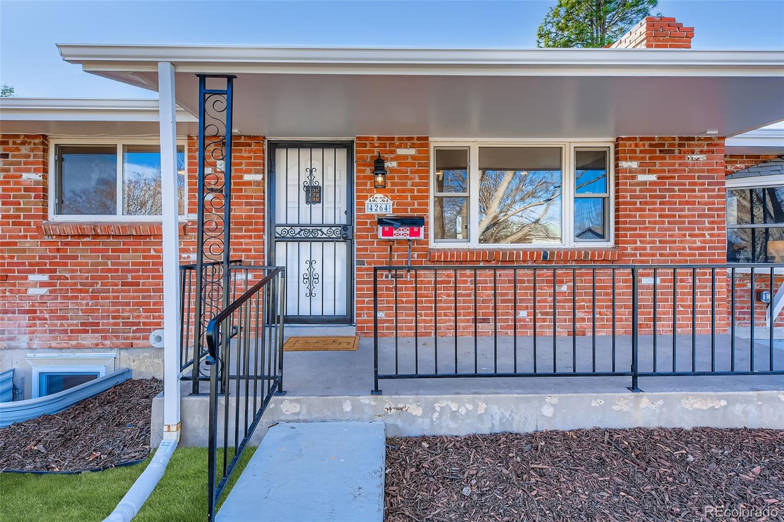 4264 W Radcliff Avenue Denver CO 80236