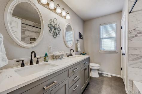 6086 S Ukraine Street Aurora CO 80015