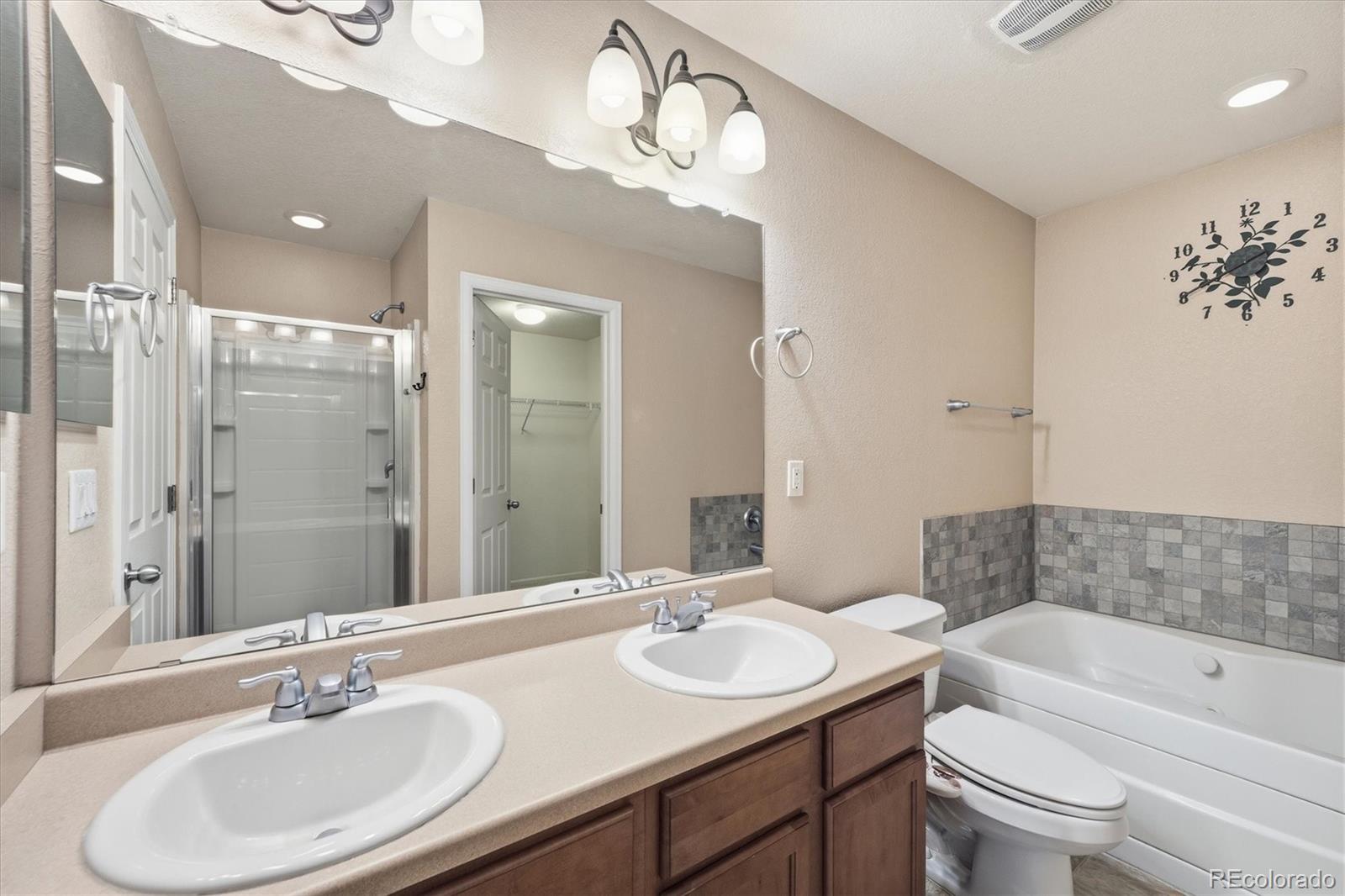 3925 Kenwood Circle Johnstown CO 80534