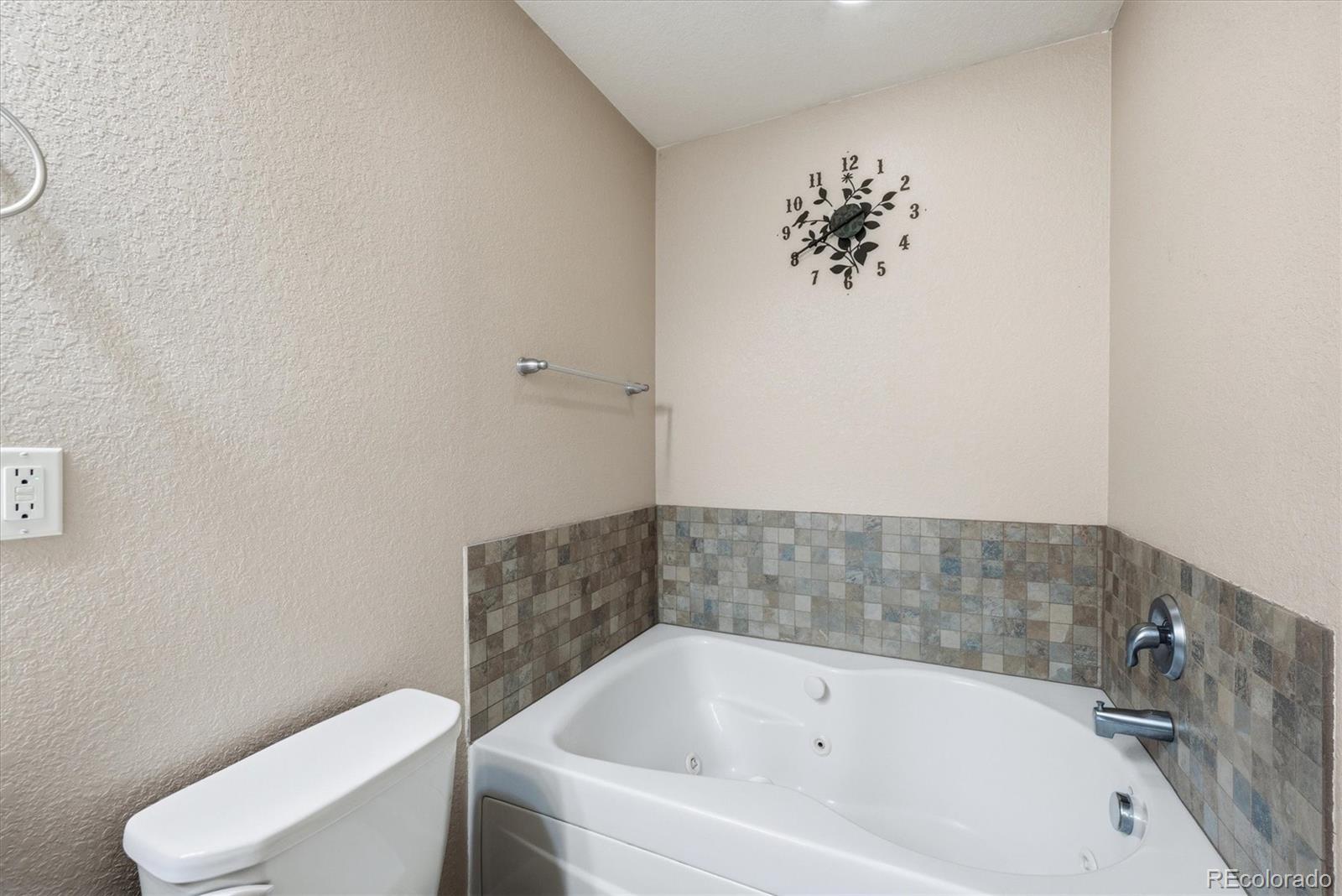 3925 Kenwood Circle Johnstown CO 80534