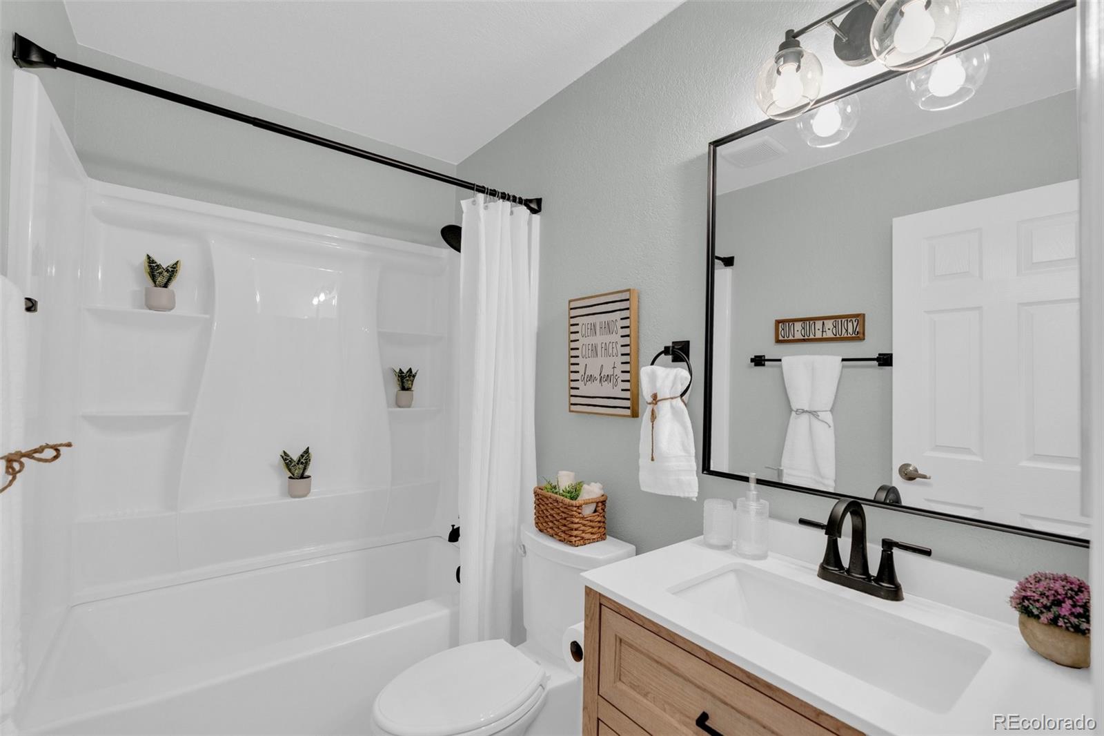 10700 Kimblewyck Circle Denver CO 80233