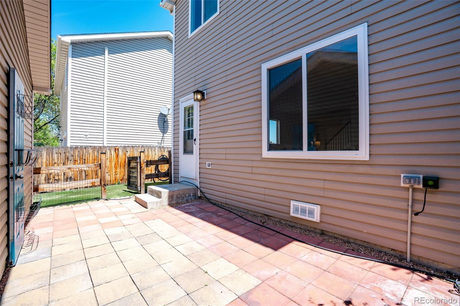 10700 Kimblewyck Circle Denver CO 80233