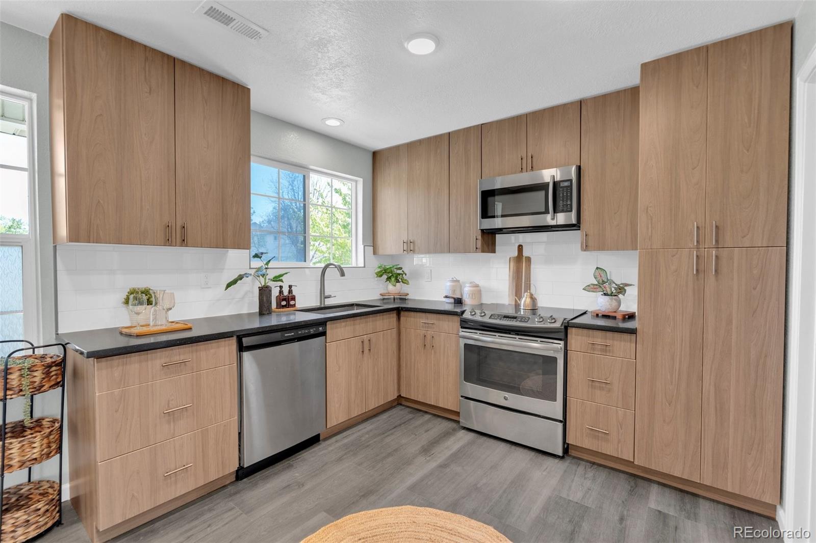 10700 Kimblewyck Circle Denver CO 80233