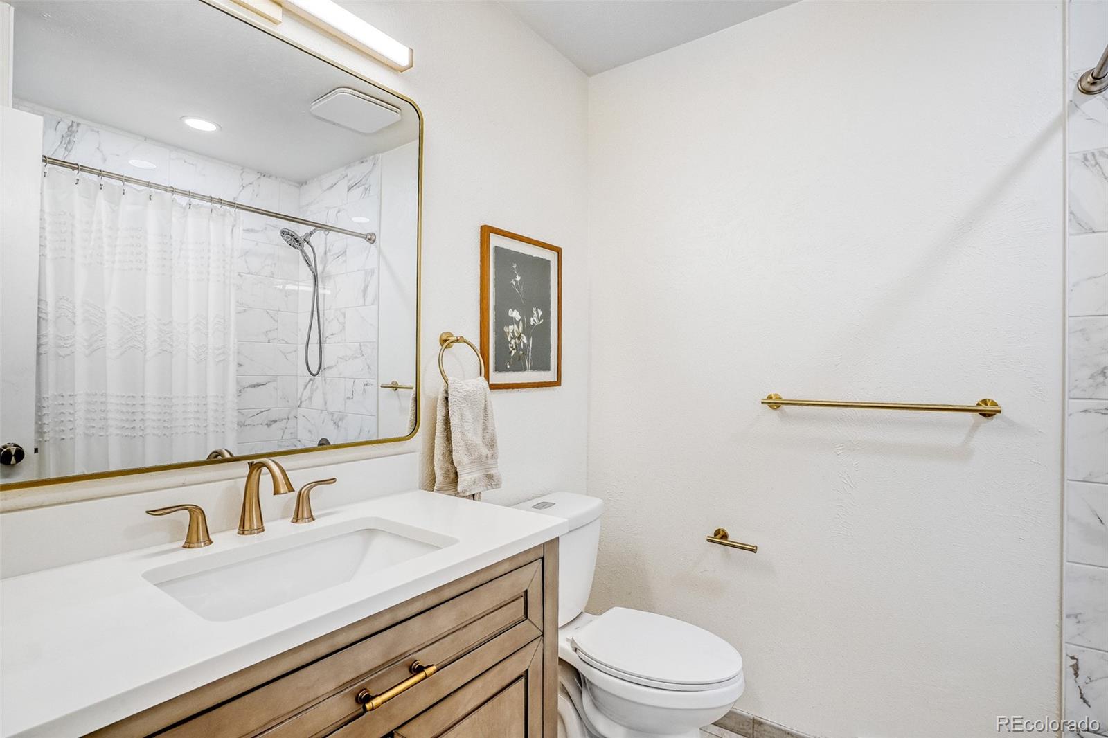 2923 S Reading Court Denver CO 80231