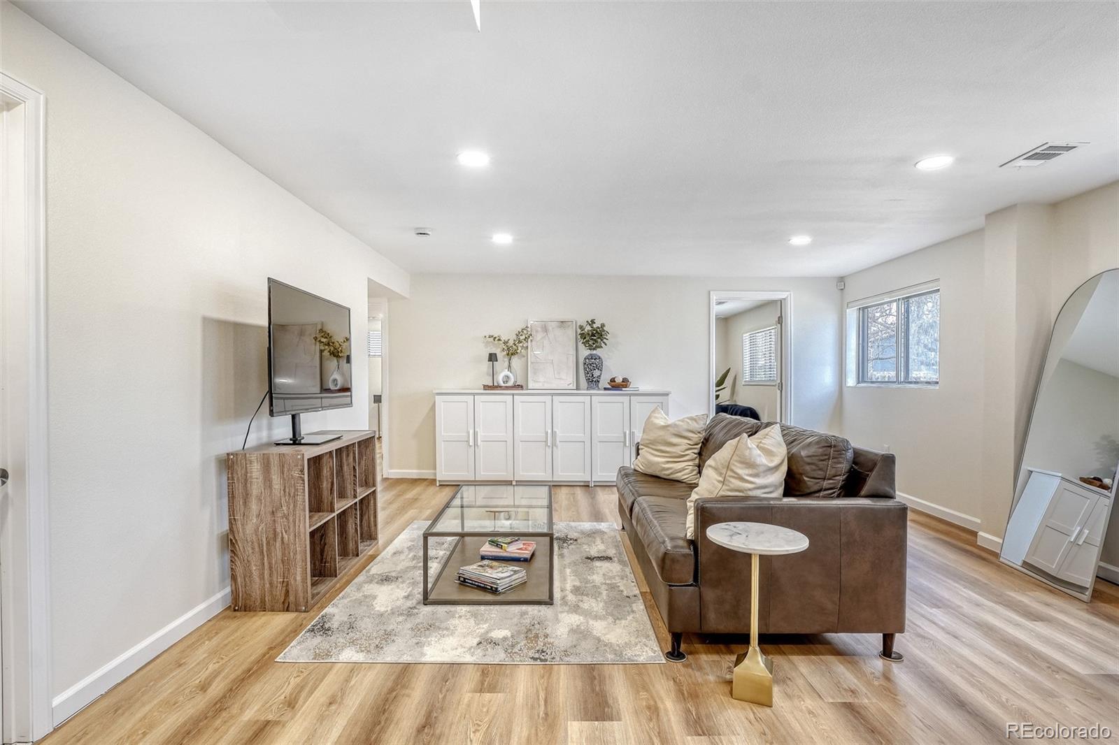 2923 S Reading Court Denver CO 80231