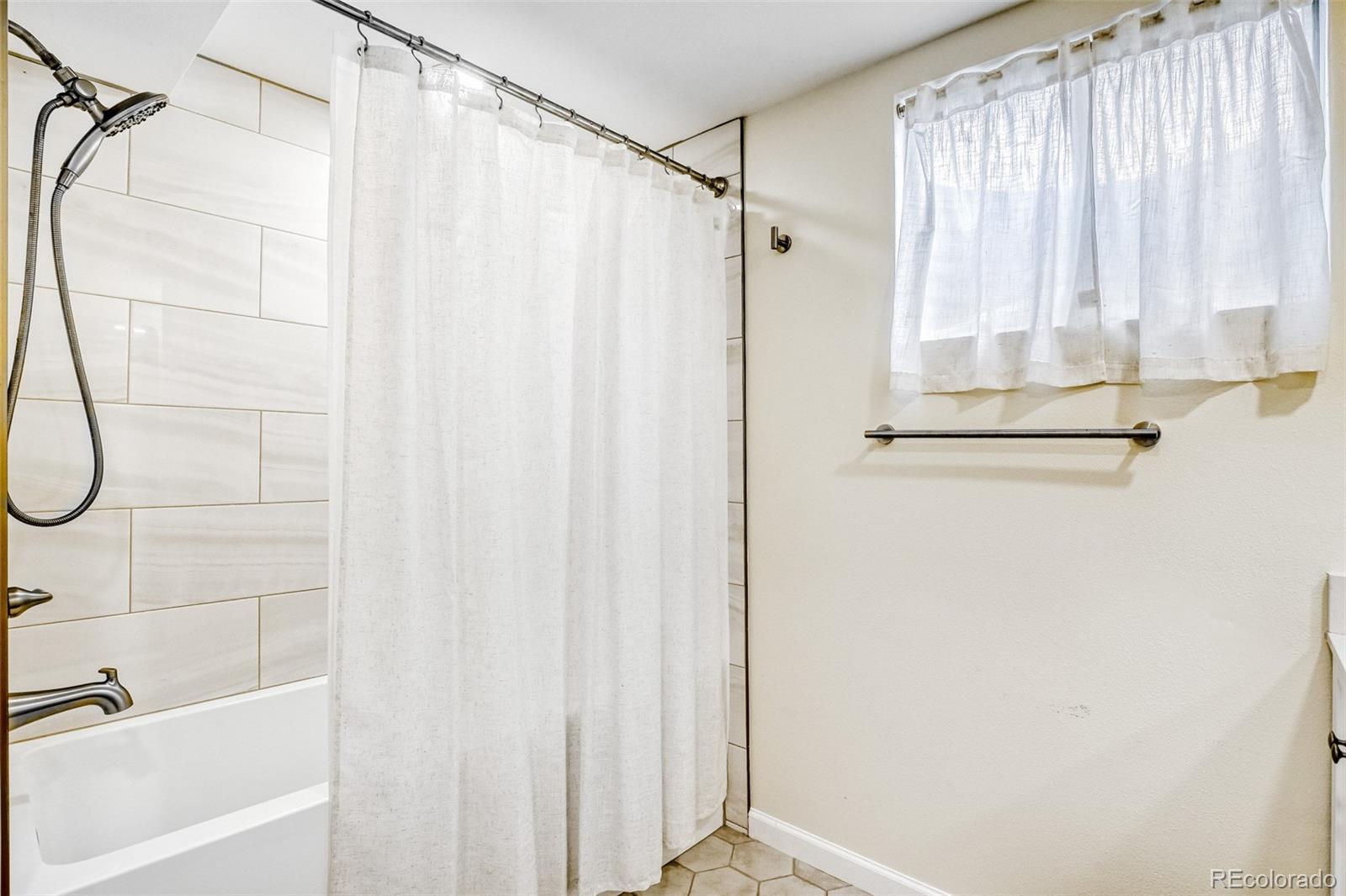 2923 S Reading Court Denver CO 80231