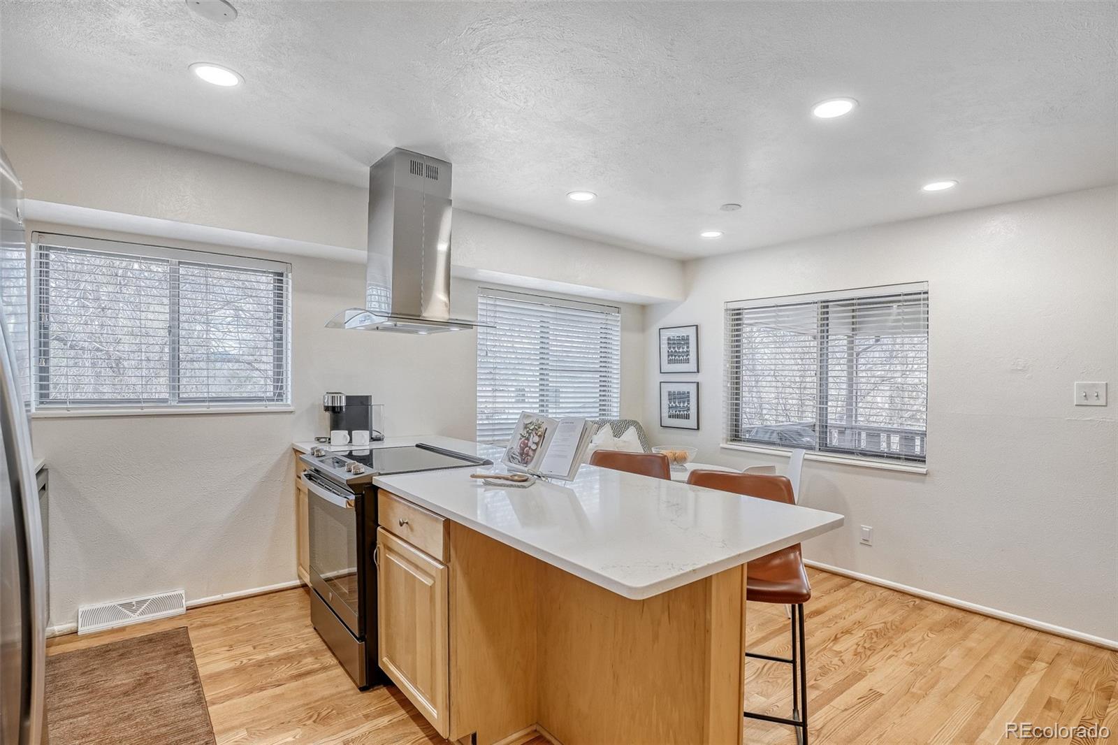 2923 S Reading Court Denver CO 80231